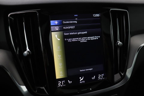 Volvo V60 T6 Plus Dark | Panoramadak | Camera | BLIS | Trekhaak | Leder