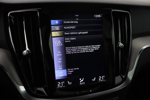 Volvo V60 T6 Plus Dark | Panoramadak | Camera | BLIS | Trekhaak | Leder