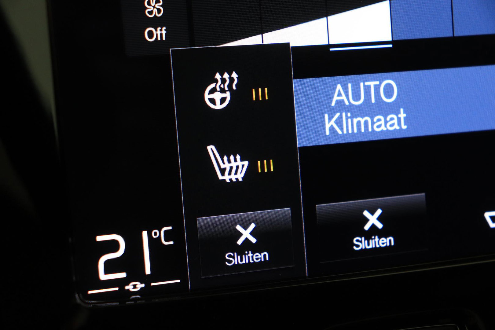 Volvo V60 T6 Plus Dark | Panoramadak | Camera | BLIS | Trekhaak | Leder
