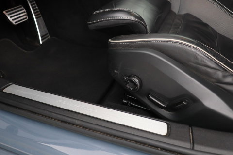 Volvo V60 T6 Plus Dark | Panoramadak | Camera | BLIS | Trekhaak | Leder