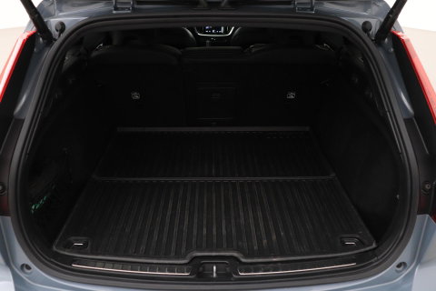 Volvo V60 T6 Plus Dark | Panoramadak | Camera | BLIS | Trekhaak | Leder