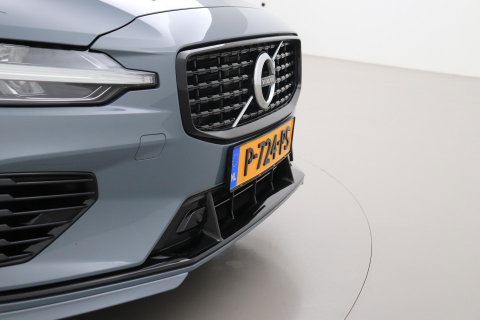 Volvo V60 T6 Plus Dark | Panoramadak | Camera | BLIS | Trekhaak | Leder