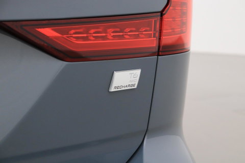 Volvo V60 T6 Plus Dark | Panoramadak | Camera | BLIS | Trekhaak | Leder
