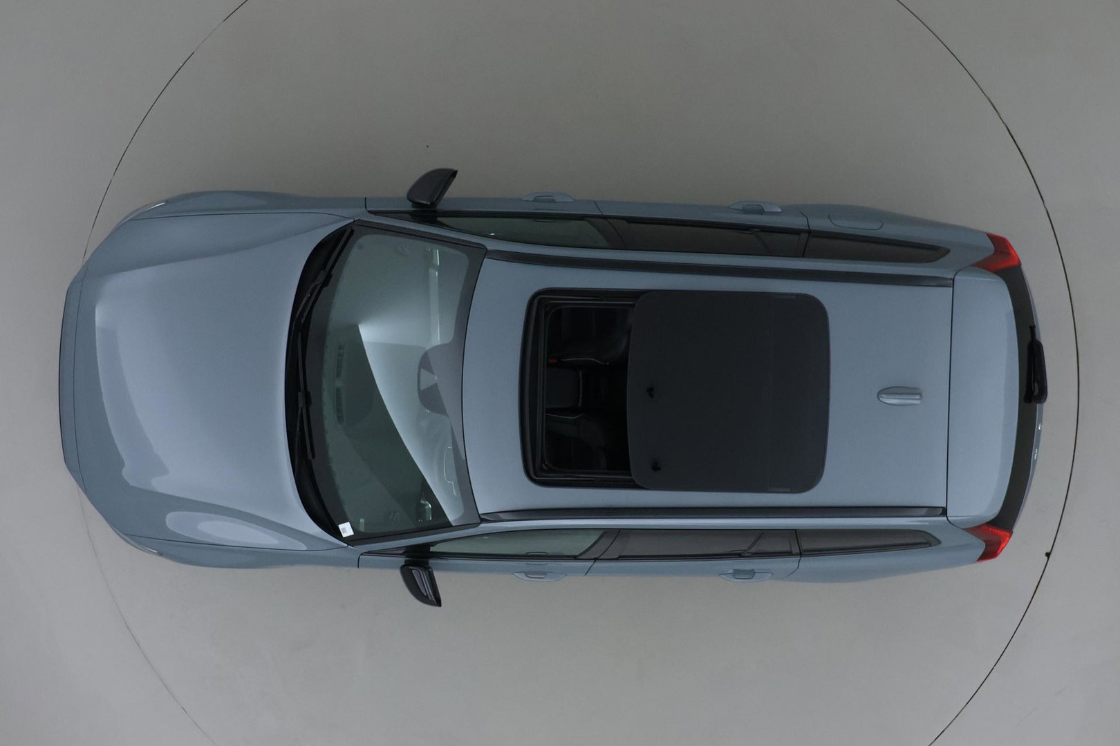 Volvo V60 T6 Plus Dark | Panoramadak | Camera | BLIS | Trekhaak | Leder