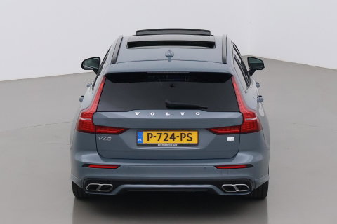 Volvo V60 T6 Plus Dark | Panoramadak | Camera | BLIS | Trekhaak | Leder