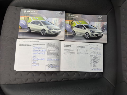 Opel Corsa 1.4-16V Cosmo Aut. *LEATHER-FABRIC | HEATED-COMFORTSEATS | CRUISE | PDC | FIETSENDRAGER | 16''ALU*