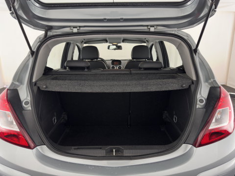 Opel Corsa 1.4-16V Cosmo Aut. *LEATHER-FABRIC | HEATED-COMFORTSEATS | CRUISE | PDC | FIETSENDRAGER | 16''ALU*