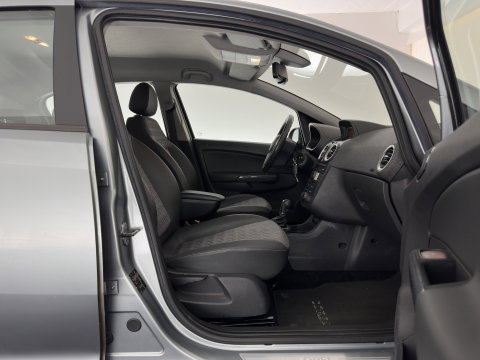 Opel Corsa 1.4-16V Cosmo Aut. *LEATHER-FABRIC | HEATED-COMFORTSEATS | CRUISE | PDC | FIETSENDRAGER | 16''ALU*