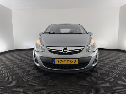 Opel Corsa 1.4-16V Cosmo Aut. *LEATHER-FABRIC | HEATED-COMFORTSEATS | CRUISE | PDC | FIETSENDRAGER | 16''ALU*