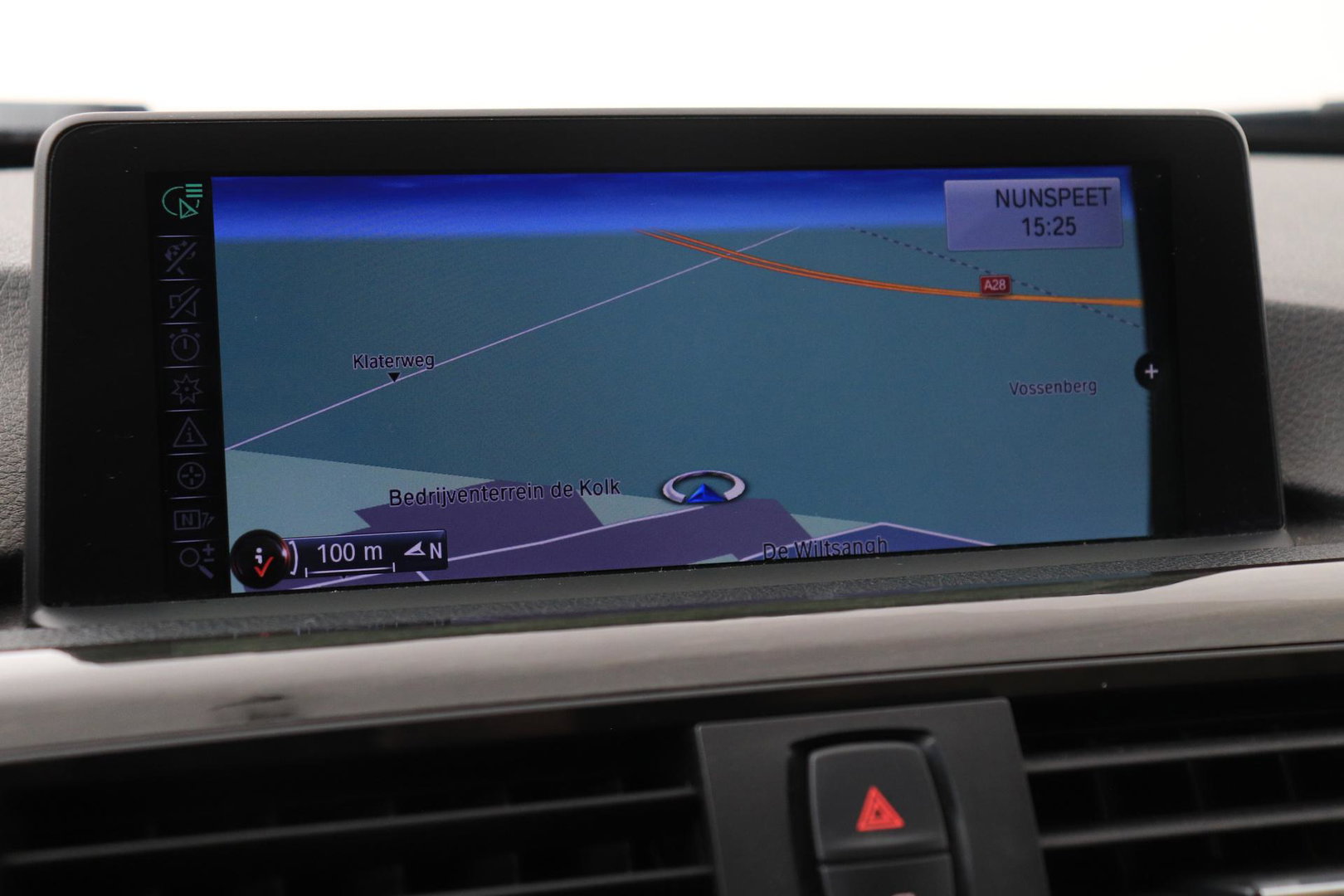 BMW 3 Serie Touring 320i Upgrade Edition | Trekhaak | Leder | Navigatie | PDC | Stoelverwarming