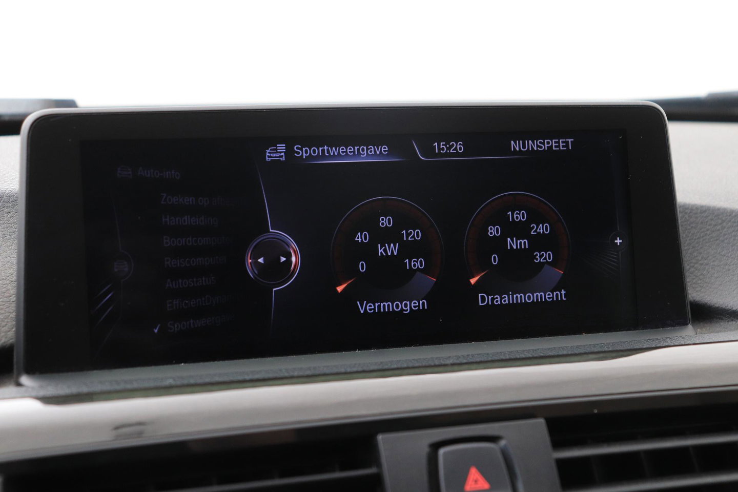 BMW 3 Serie Touring 320i Upgrade Edition | Trekhaak | Leder | Navigatie | PDC | Stoelverwarming