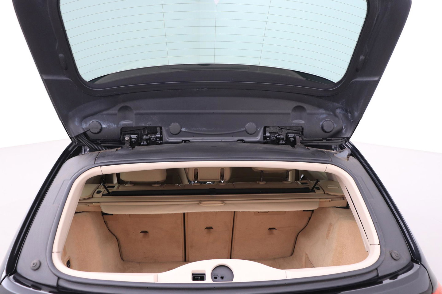 BMW 3 Serie Touring 320i Upgrade Edition | Trekhaak | Leder | Navigatie | PDC | Stoelverwarming