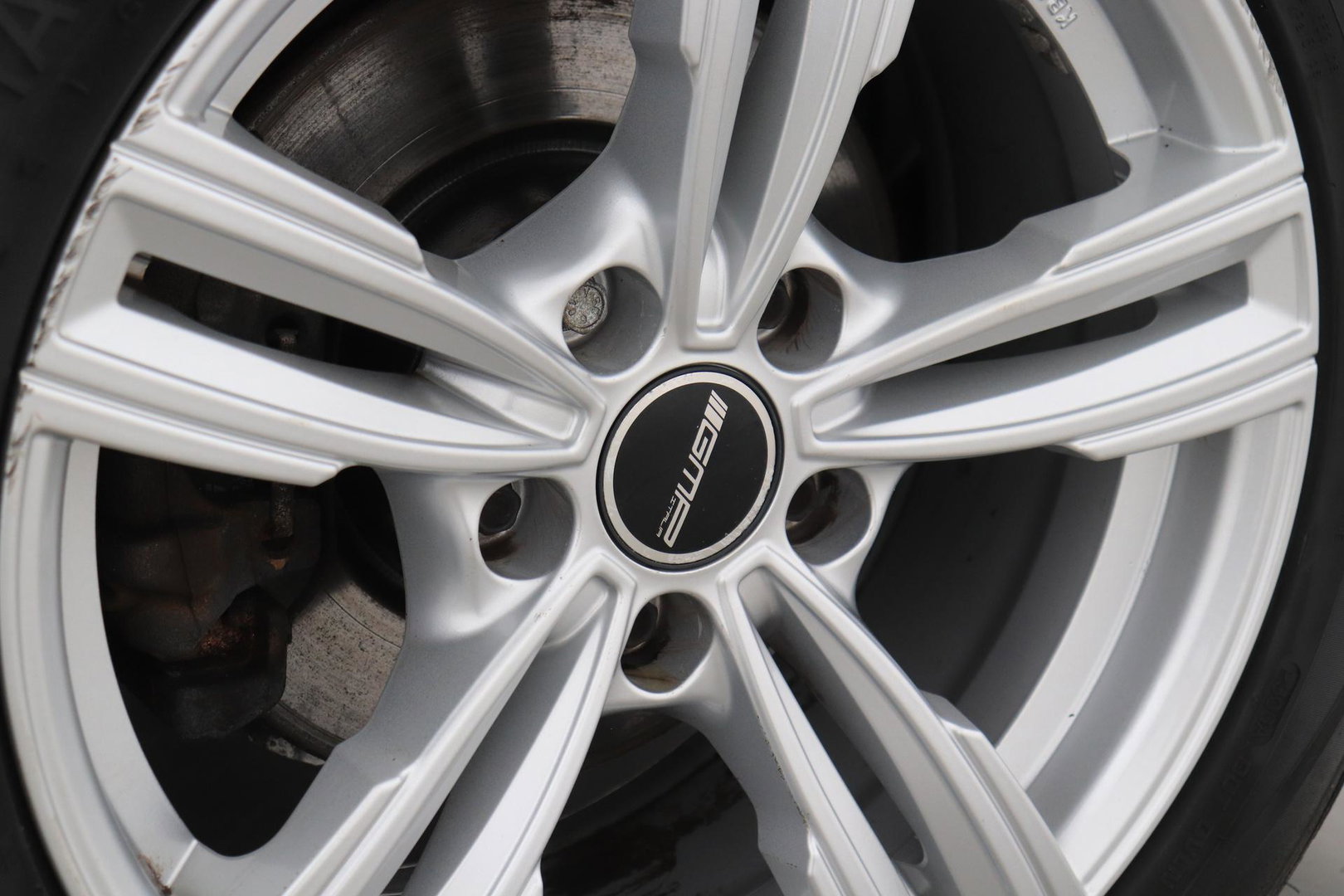 BMW 3 Serie Touring 320i Upgrade Edition | Trekhaak | Leder | Navigatie | PDC | Stoelverwarming