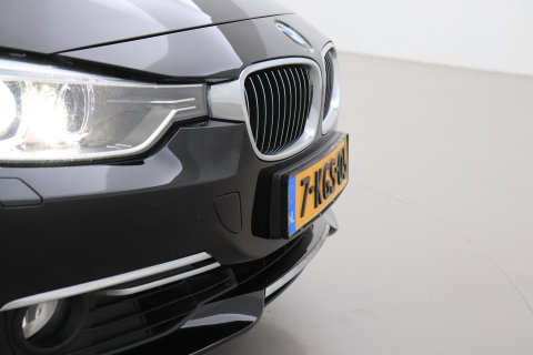 BMW 3 Serie Touring 320i Upgrade Edition | Trekhaak | Leder | Navigatie | PDC | Stoelverwarming