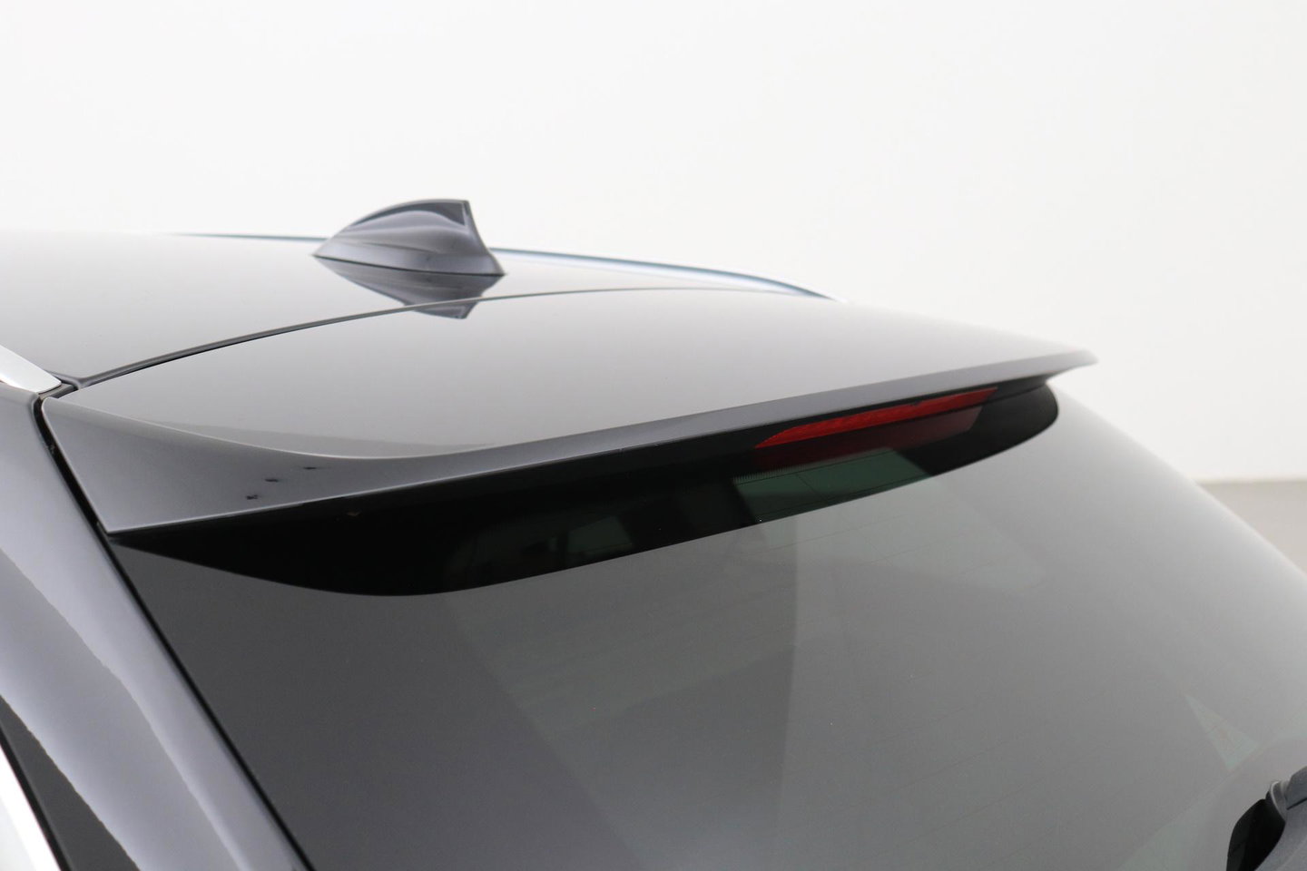 BMW 3 Serie Touring 320i Upgrade Edition | Trekhaak | Leder | Navigatie | PDC | Stoelverwarming