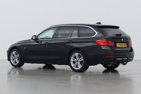 BMW 3 Serie Touring 320i Upgrade Edition | Trekhaak | Leder | Navigatie | PDC | Stoelverwarming