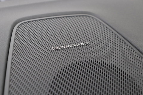 Volvo XC60 2.0 T6 Plug-in hybrid AWD Plus Black Edition | Panoramadak | Harman/Kardon | 360-Camera | Head-Up