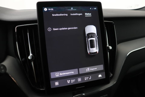 Volvo XC60 2.0 T6 Plug-in hybrid AWD Plus Black Edition | Panoramadak | Harman/Kardon | 360-Camera | Head-Up