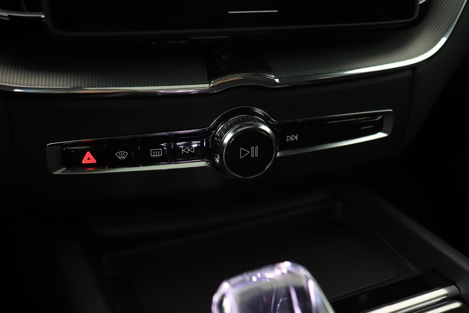 Volvo XC60 2.0 T6 Plug-in hybrid AWD Plus Black Edition | Panoramadak | Harman/Kardon | 360-Camera | Head-Up