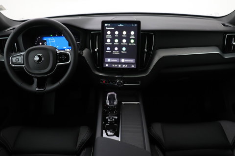 Volvo XC60 2.0 T6 Plug-in hybrid AWD Plus Black Edition | Panoramadak | Harman/Kardon | 360-Camera | Head-Up