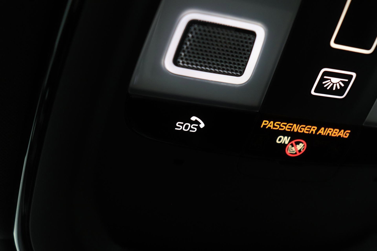 Volvo XC60 2.0 T6 Plug-in hybrid AWD Plus Black Edition | Panoramadak | Harman/Kardon | 360-Camera | Head-Up