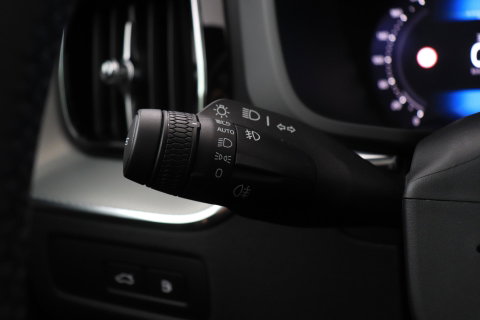 Volvo XC60 2.0 T6 Plug-in hybrid AWD Plus Black Edition | Panoramadak | Harman/Kardon | 360-Camera | Head-Up