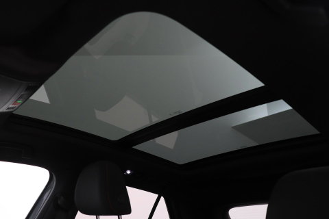 Volkswagen T-Roc 1.5 TSI Sport | Trekhaak | Panoramadak | 17 inch