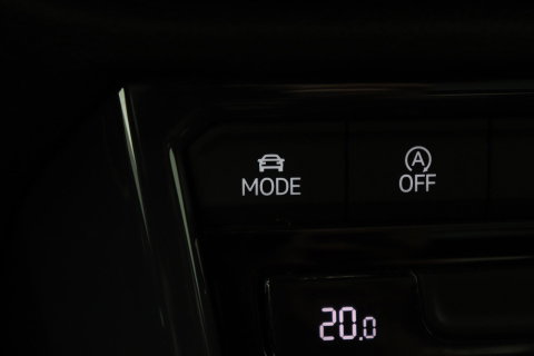 Volkswagen T-Roc 1.5 TSI Sport | Trekhaak | Panoramadak | 17 inch