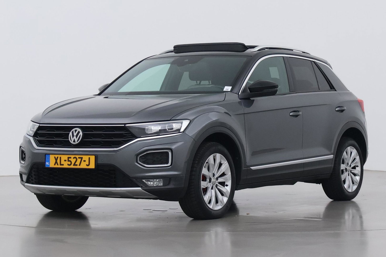 Volkswagen T-Roc 1.5 TSI Sport | Trekhaak | Panoramadak | 17 inch