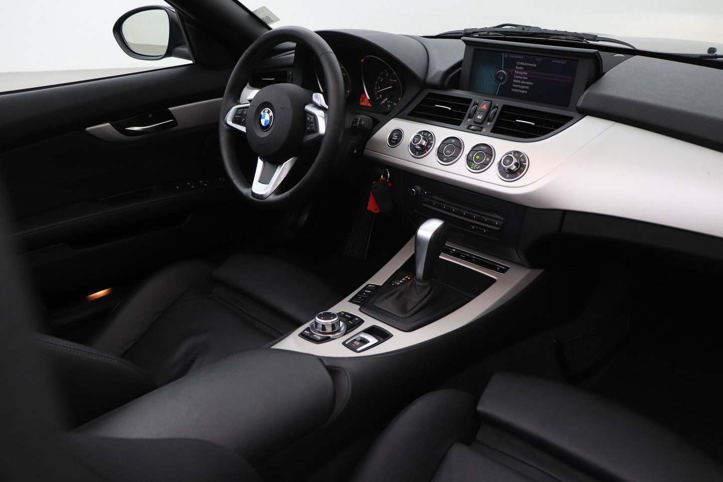 BMW Z4 Roadster sDrive23i Executive | Youngtimer | 6-Cilinder | Leder | Navigatie | 17 inch | Historie aanwezig