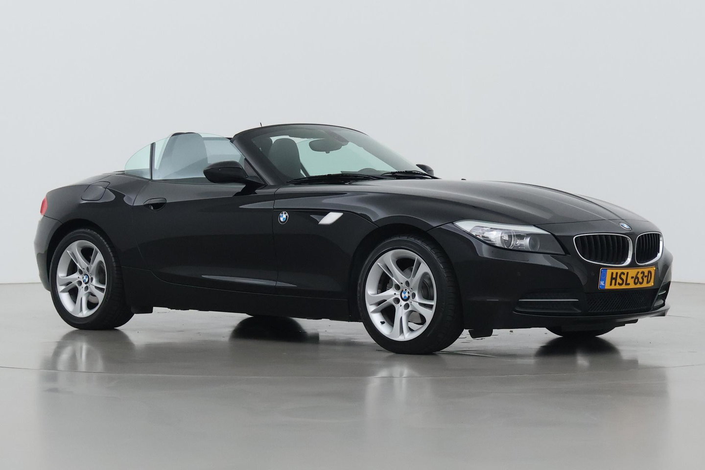 BMW Z4 Roadster sDrive23i Executive | Youngtimer | 6-Cilinder | Leder | Navigatie | 17 inch | Historie aanwezig