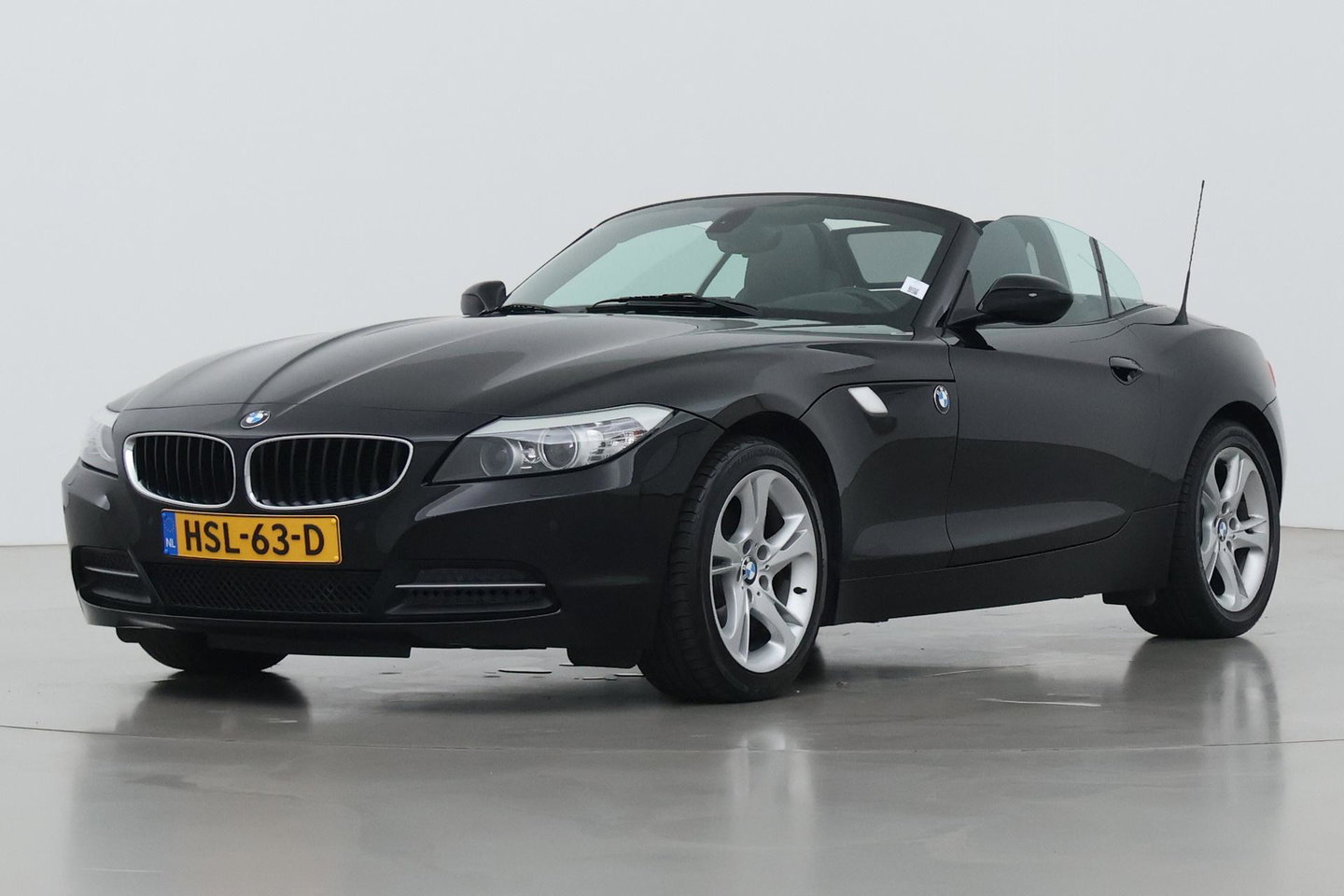 BMW Z4 Roadster sDrive23i Executive | Youngtimer | 6-Cilinder | Leder | Navigatie | 17 inch | Historie aanwezig