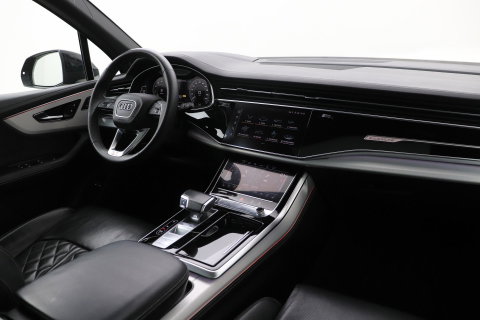 Audi Q7 60 TFSI e Quattro Competition | Luchtvering | Panoramadak | Head-Up | 22 inch