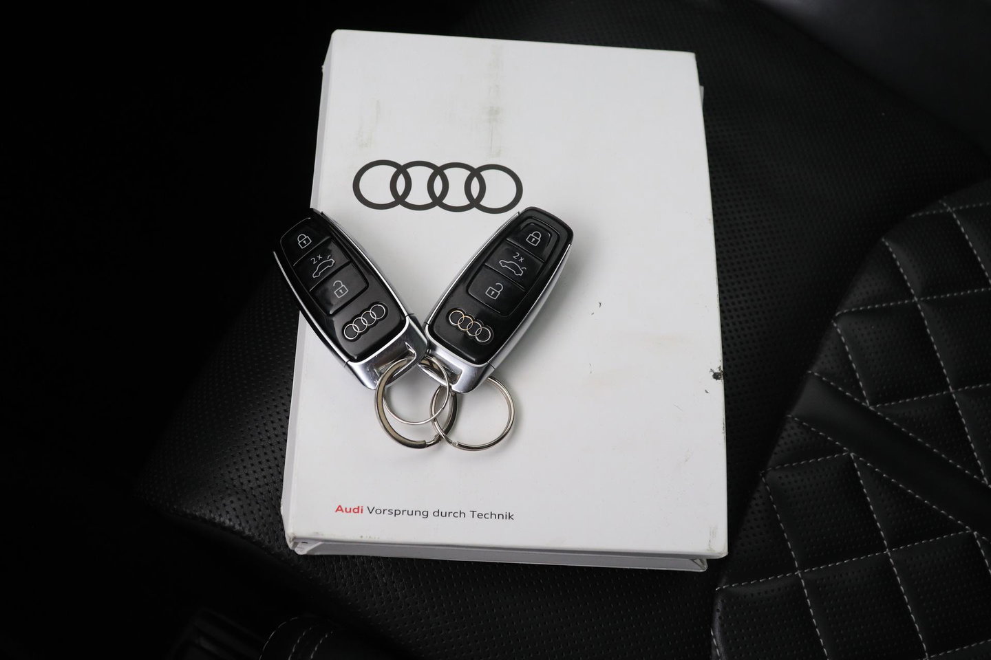 Audi Q7 60 TFSI e Quattro Competition | Luchtvering | Panoramadak | Head-Up | 22 inch