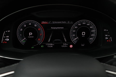 Audi Q7 60 TFSI e Quattro Competition | Luchtvering | Panoramadak | Head-Up | 22 inch