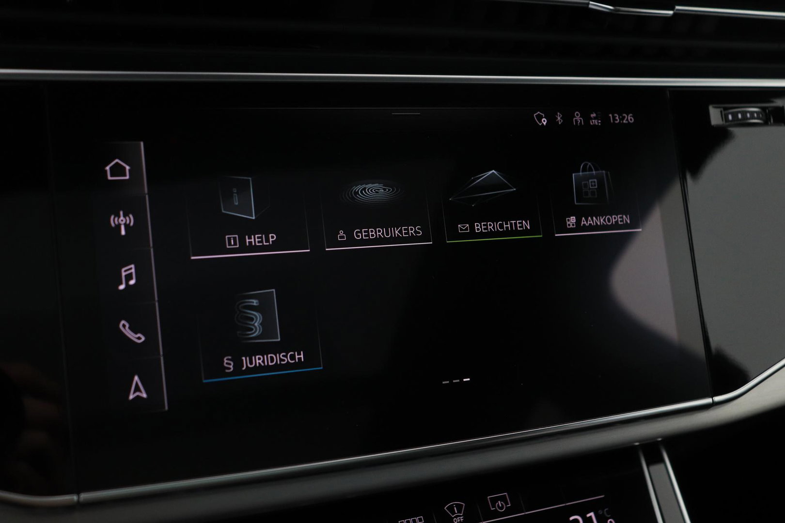 Audi Q7 60 TFSI e Quattro Competition | Luchtvering | Panoramadak | Head-Up | 22 inch