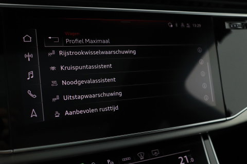 Audi Q7 60 TFSI e Quattro Competition | Luchtvering | Panoramadak | Head-Up | 22 inch