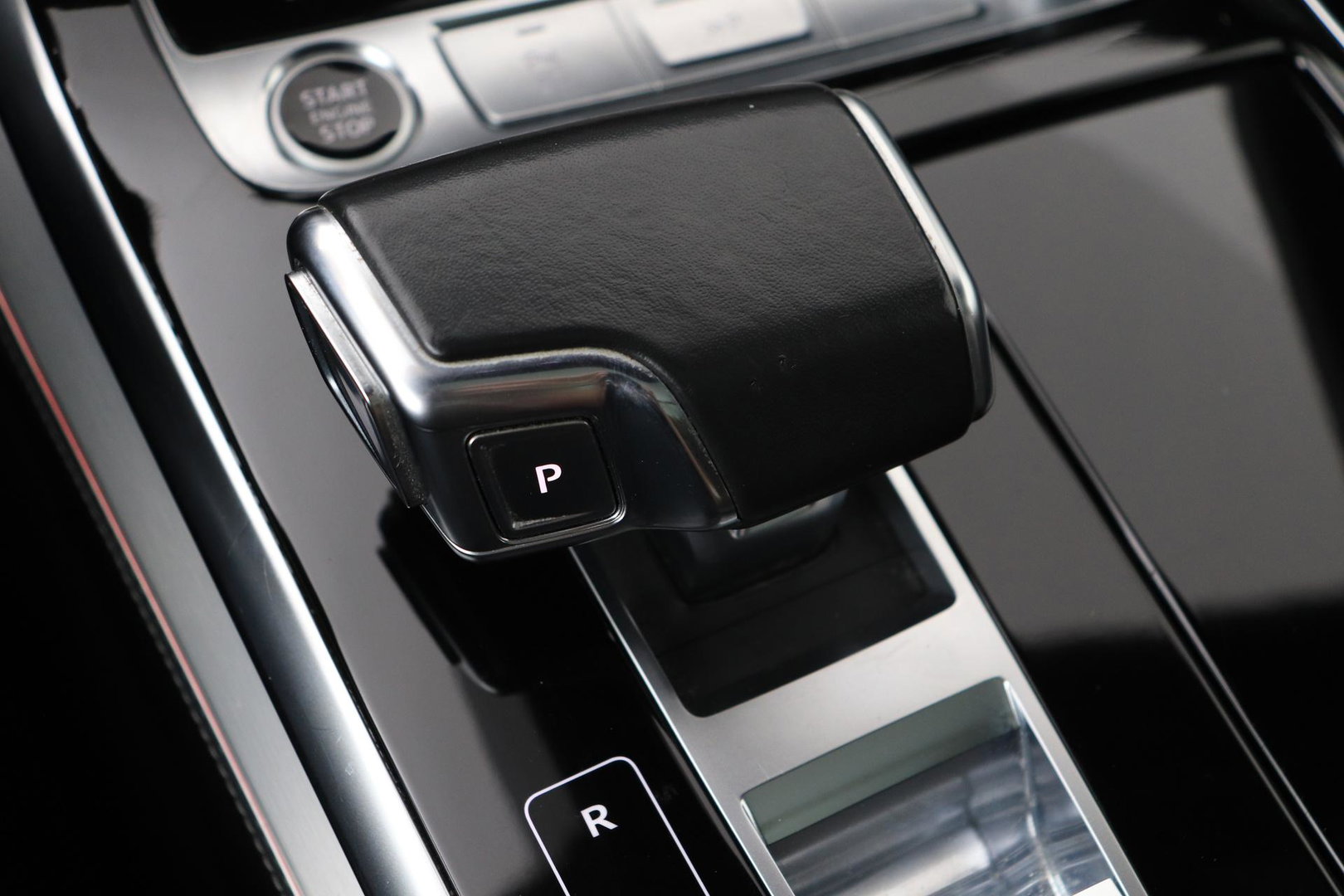 Audi Q7 60 TFSI e Quattro Competition | Luchtvering | Panoramadak | Head-Up | 22 inch