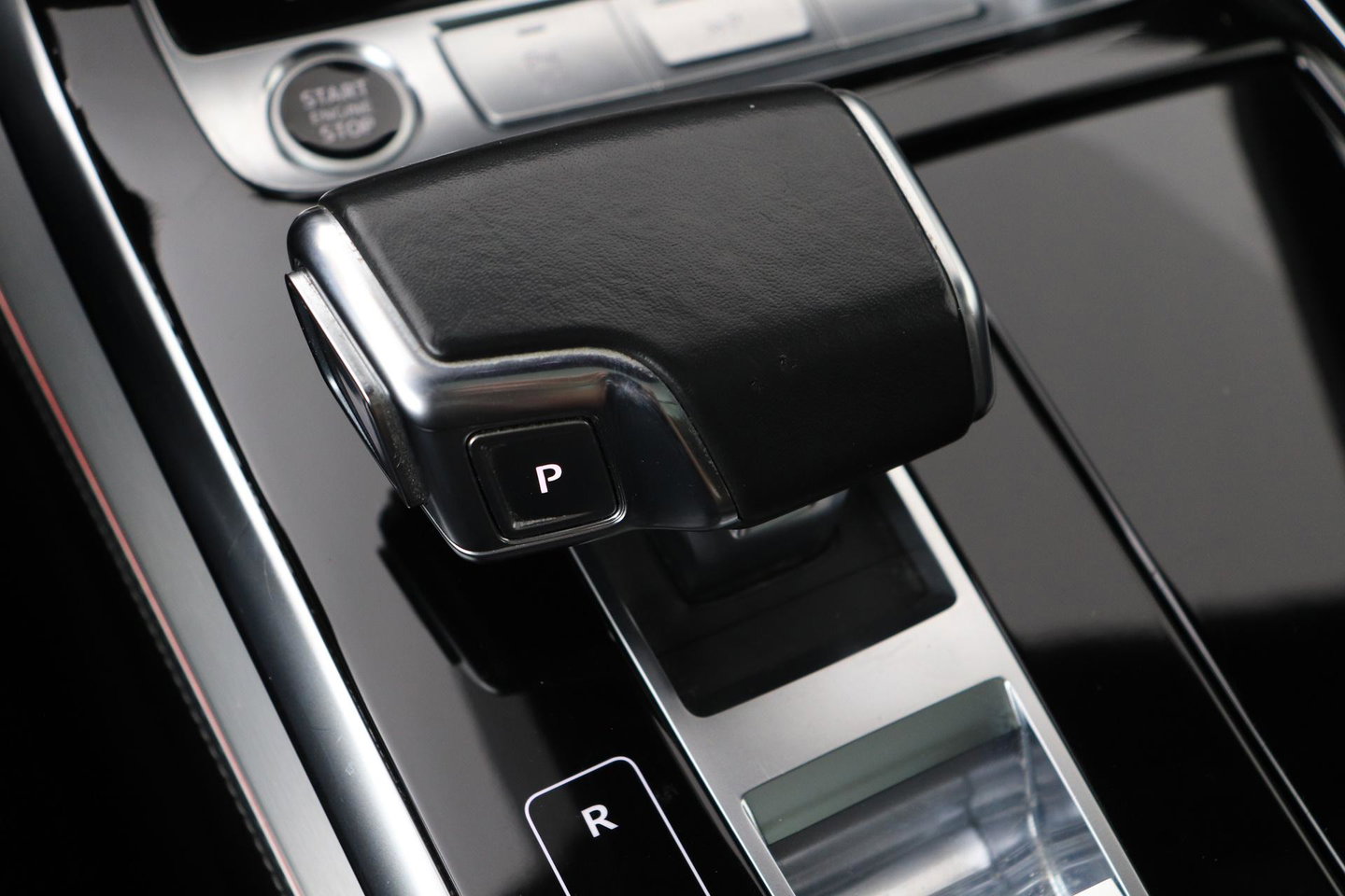 Audi Q7 60 TFSI e Quattro Competition | Luchtvering | Panoramadak | Head-Up | 22 inch