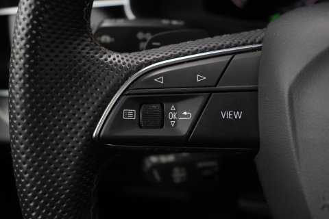 Audi Q7 60 TFSI e Quattro Competition | Luchtvering | Panoramadak | Head-Up | 22 inch