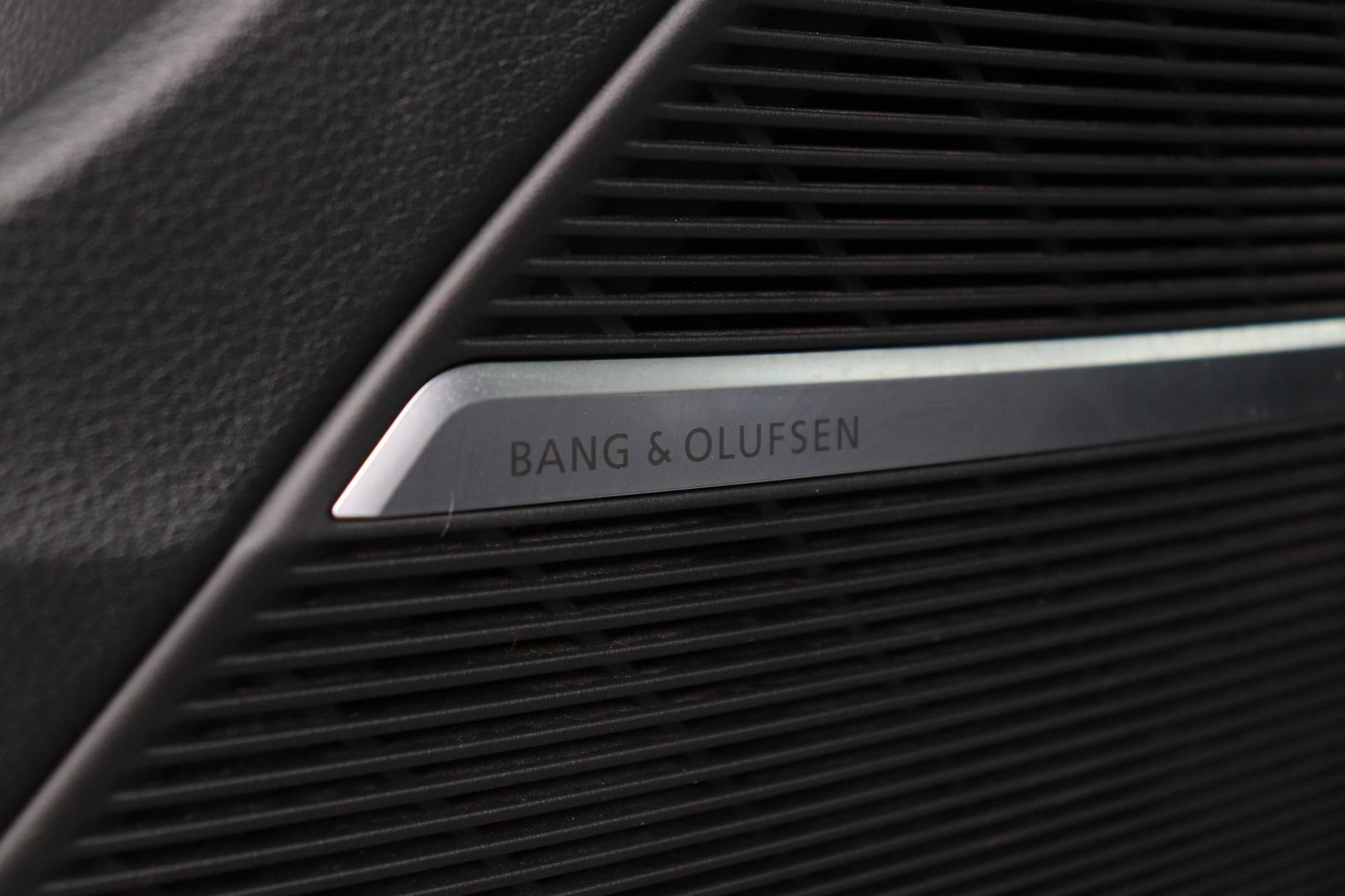 Audi Q7 60 TFSI e Quattro Competition | Luchtvering | Panoramadak | Head-Up | 22 inch