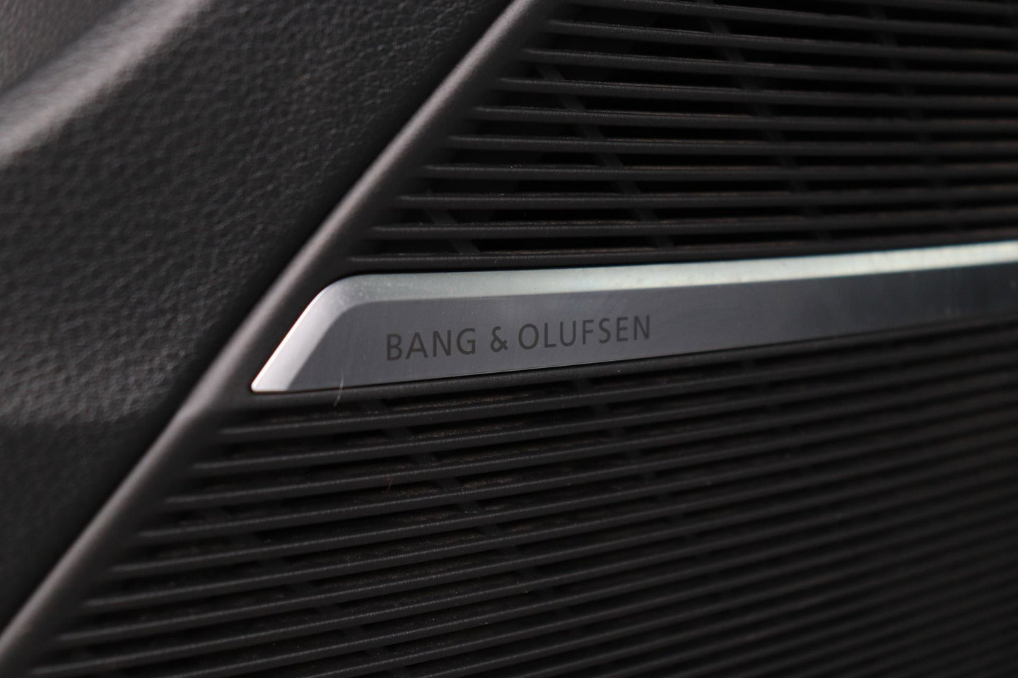 Audi Q7 60 TFSI e Quattro Competition | Luchtvering | Panoramadak | Head-Up | 22 inch