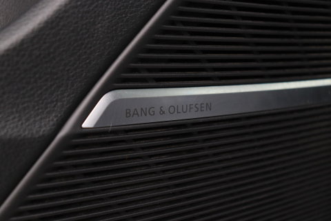Audi Q7 60 TFSI e Quattro Competition | Luchtvering | Panoramadak | Head-Up | 22 inch