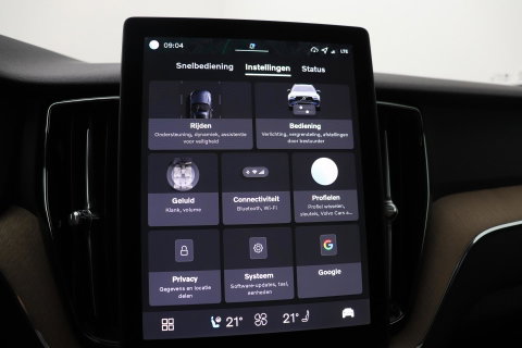Volvo XC60 T8 Plug-in hybrid Plus Dark | ACC | Harman/Kardon | Panoramadak | Head-Up | Memory | Stoelventilatie