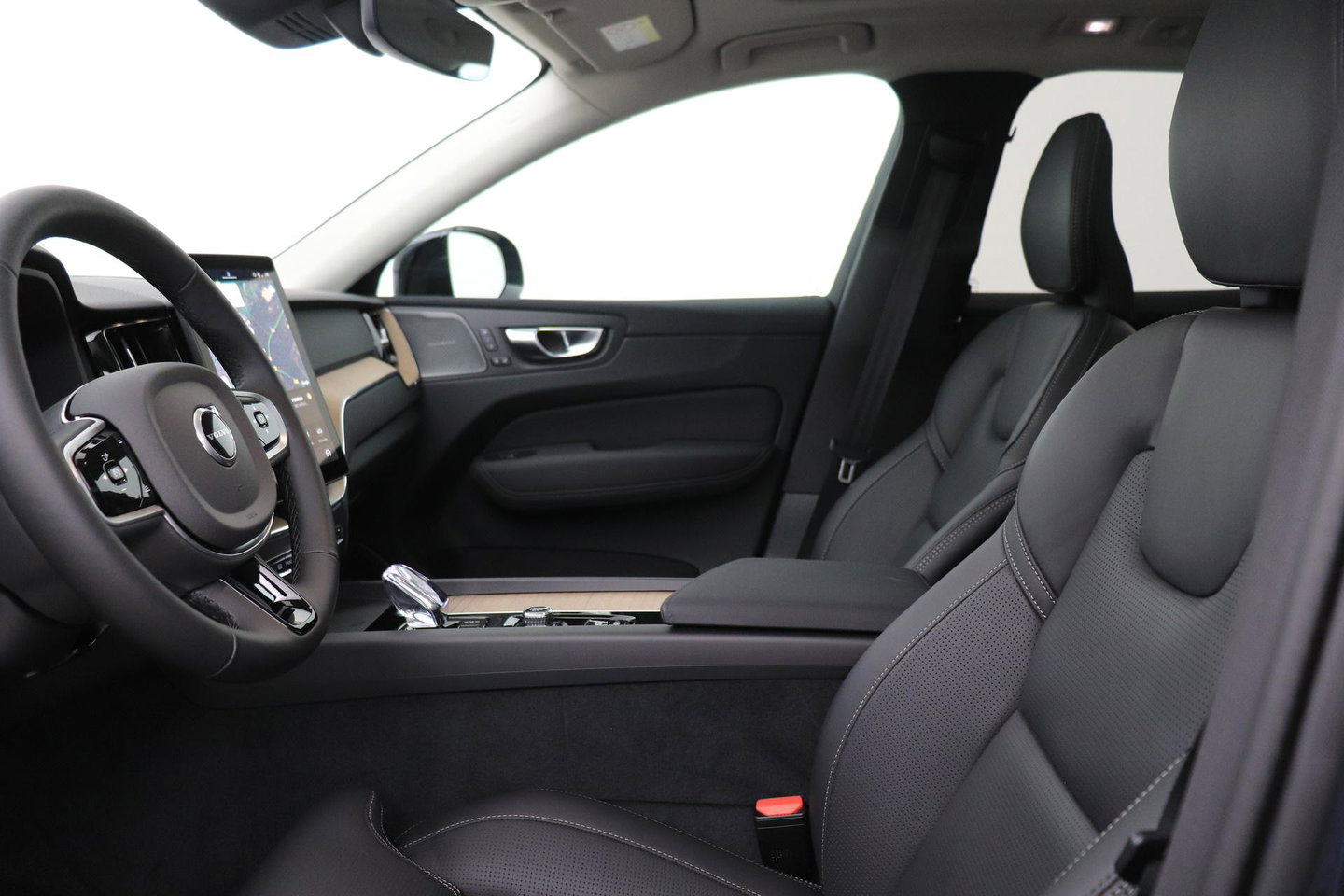 Volvo XC60 T8 Plug-in hybrid Plus Dark | ACC | Harman/Kardon | Panoramadak | Head-Up | Memory | Stoelventilatie