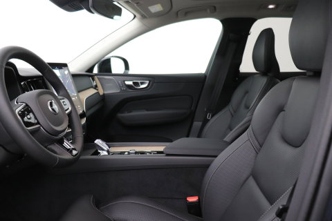 Volvo XC60 T8 Plug-in hybrid Plus Dark | ACC | Harman/Kardon | Panoramadak | Head-Up | Memory | Stoelventilatie