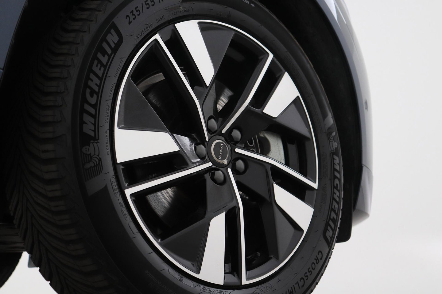 Volvo XC60 T8 Plug-in hybrid Plus Dark | ACC | Harman/Kardon | Panoramadak | Head-Up | Memory | Stoelventilatie