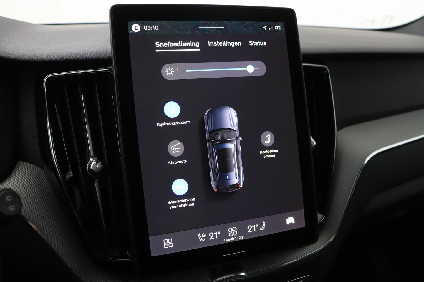 Volvo XC60 2.0 T6 Plug-in hybrid AWD Plus Black Edition | Harman/Kardon | Panoramadak | Pilot Assist | 21 Inch