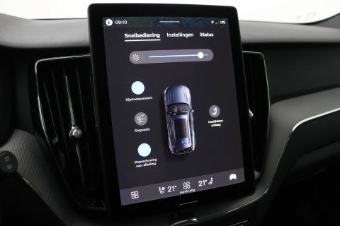 Volvo XC60 2.0 T6 Plug-in hybrid AWD Plus Black Edition | Harman/Kardon | Panoramadak | Pilot Assist | 21 Inch