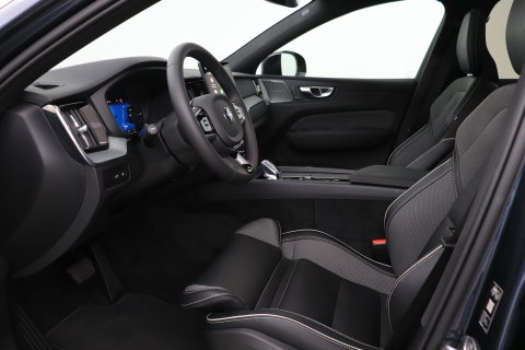 Volvo XC60 2.0 T6 Plug-in hybrid AWD Plus Black Edition | Harman/Kardon | Panoramadak | Pilot Assist | 21 Inch
